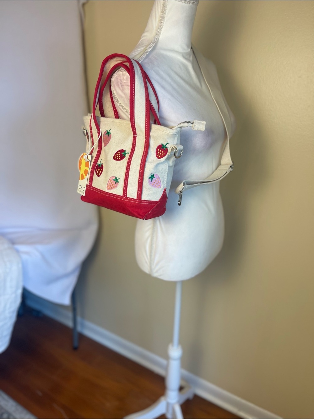 Strawberry Embroidered Canvas Tote Bag Crossbody Cottagecore Coquette Summer NWT - Picture 5 of 16